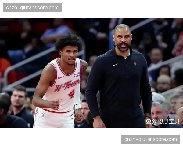 火箭防守沟通严重缺失 乌度卡批评无球防守被轻易突破